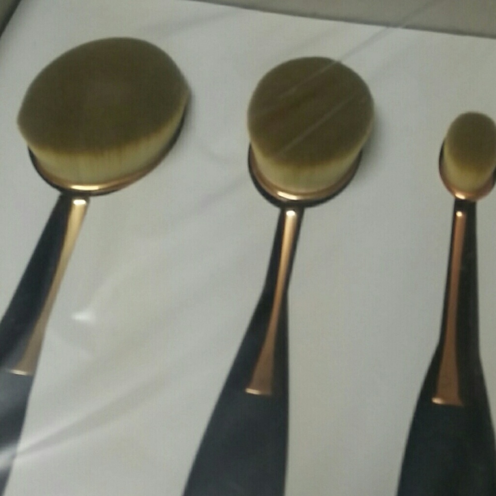Contour brushes - Picture 5 of 5